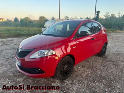 Lancia Ypsilon 1.0 FireFly 5 porte S&S Hybrid Ecochic Gold usata