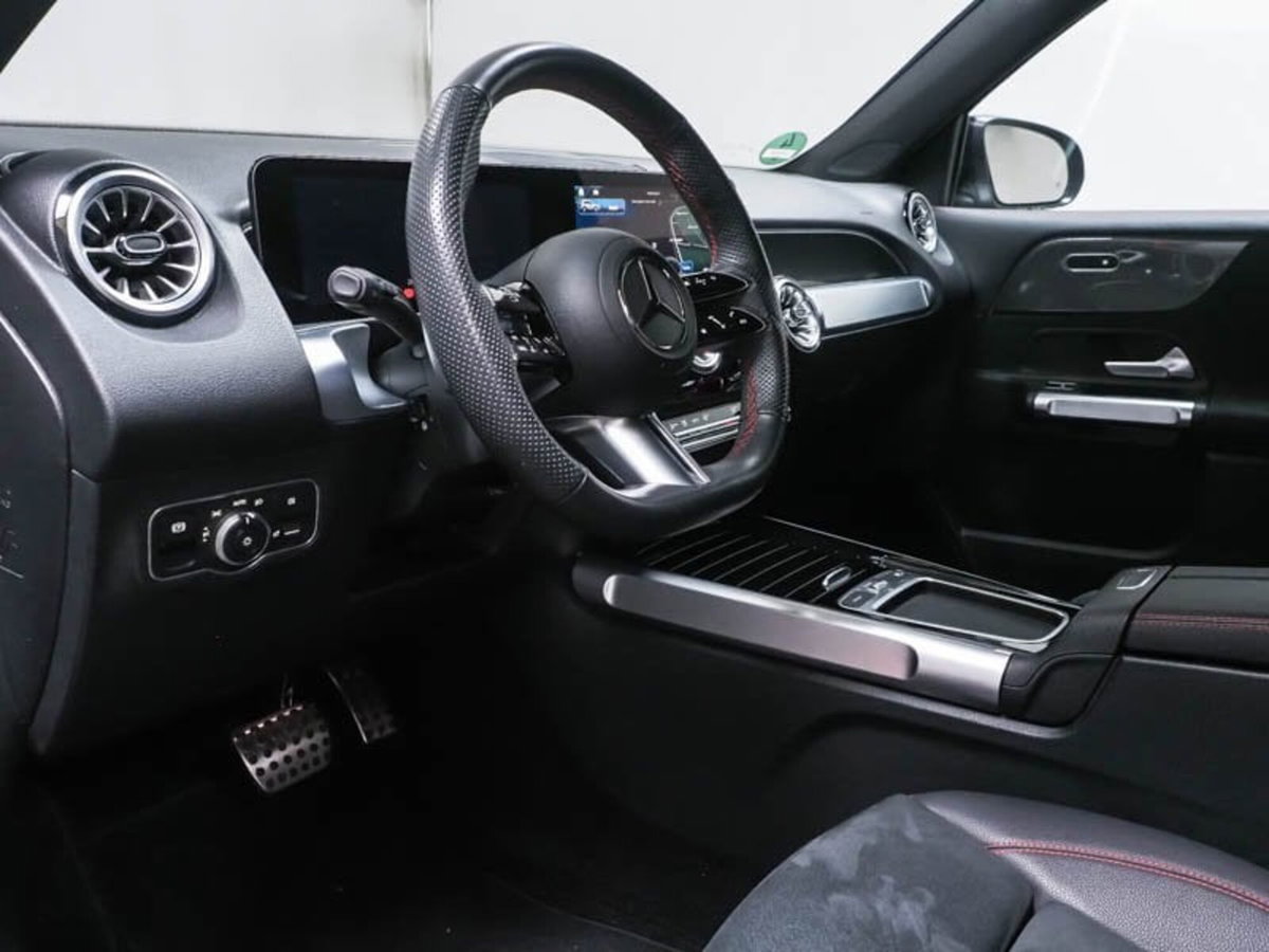 Mercedes-Benz GLB 200 d AMG Line Premium auto (4)