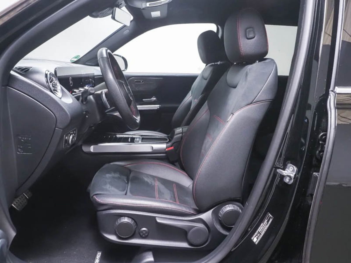 Mercedes-Benz GLB 200 d AMG Line Premium auto (6)