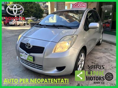 Toyota Yaris 1.0 5 porte Sol usata