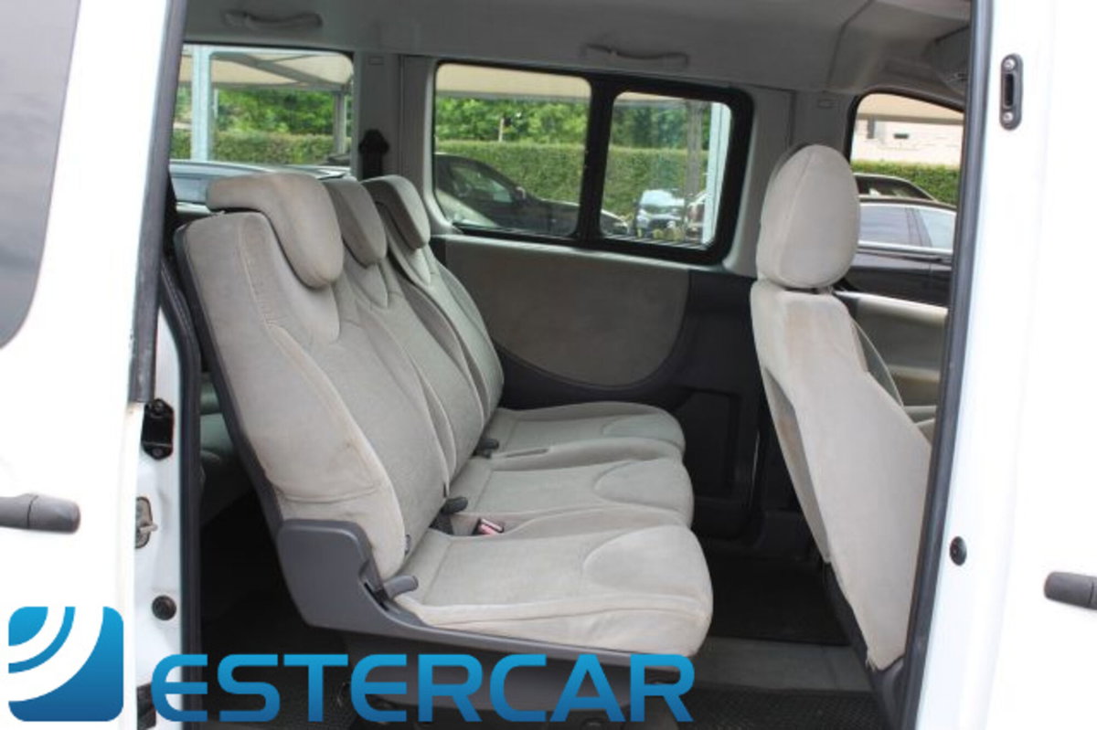 Fiat Scudo Furgone 2.0 MJT/130 PL-TN Furgone Vetrato 12q. Comfort (14)