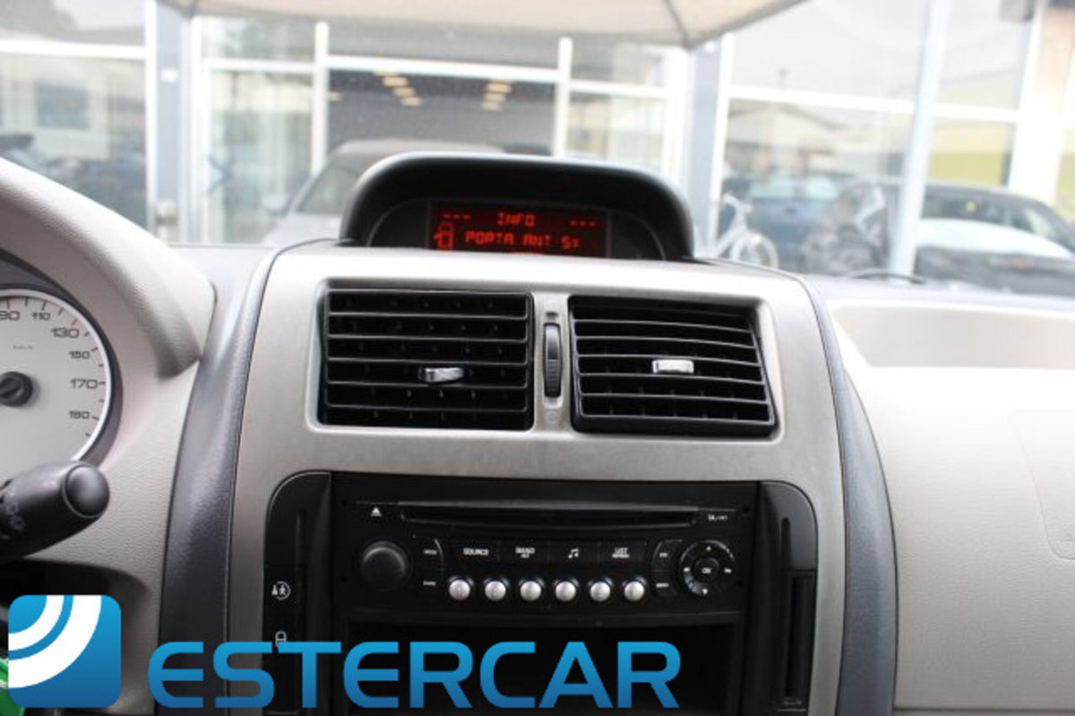 Fiat Scudo Furgone 2.0 MJT/130 PL-TN Furgone Vetrato 12q. Comfort (19)