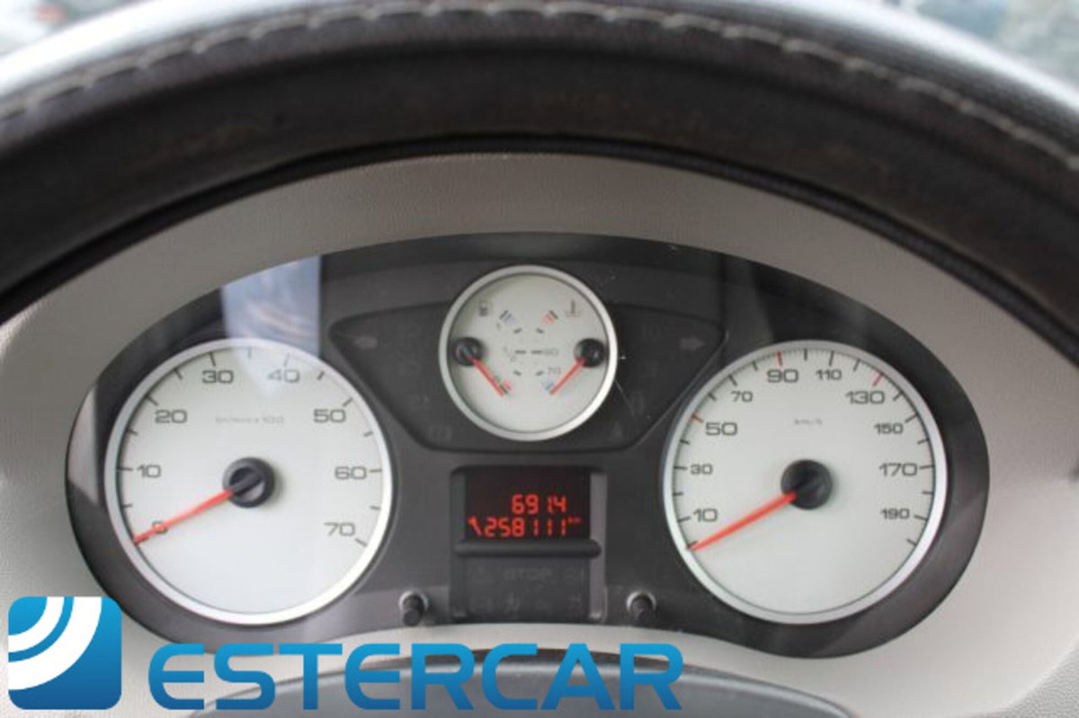 Fiat Scudo Furgone 2.0 MJT/130 PL-TN Furgone Vetrato 12q. Comfort (20)