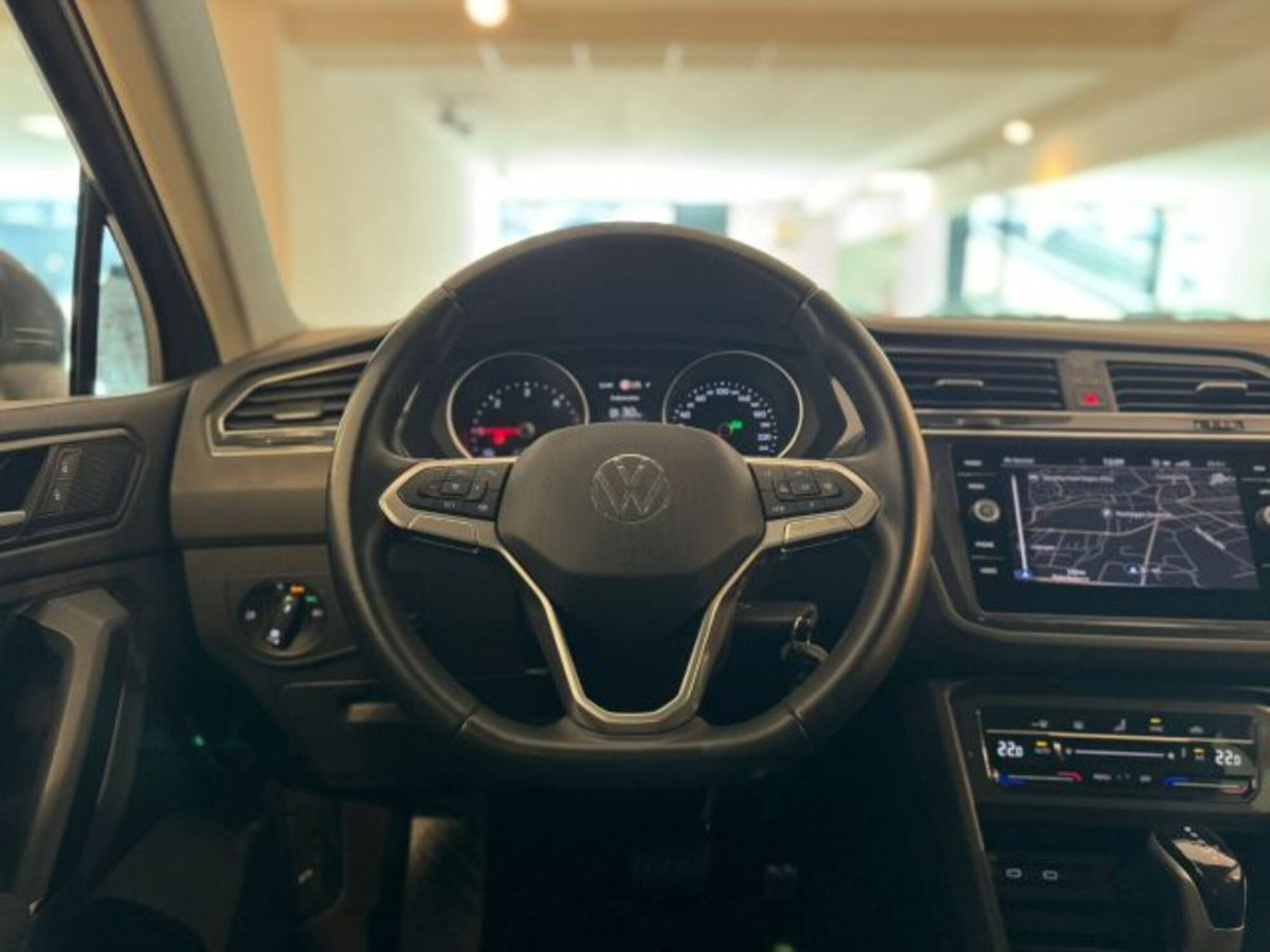 Volkswagen Tiguan Allspace 2.0 tdi R-Line 150cv dsg (10)