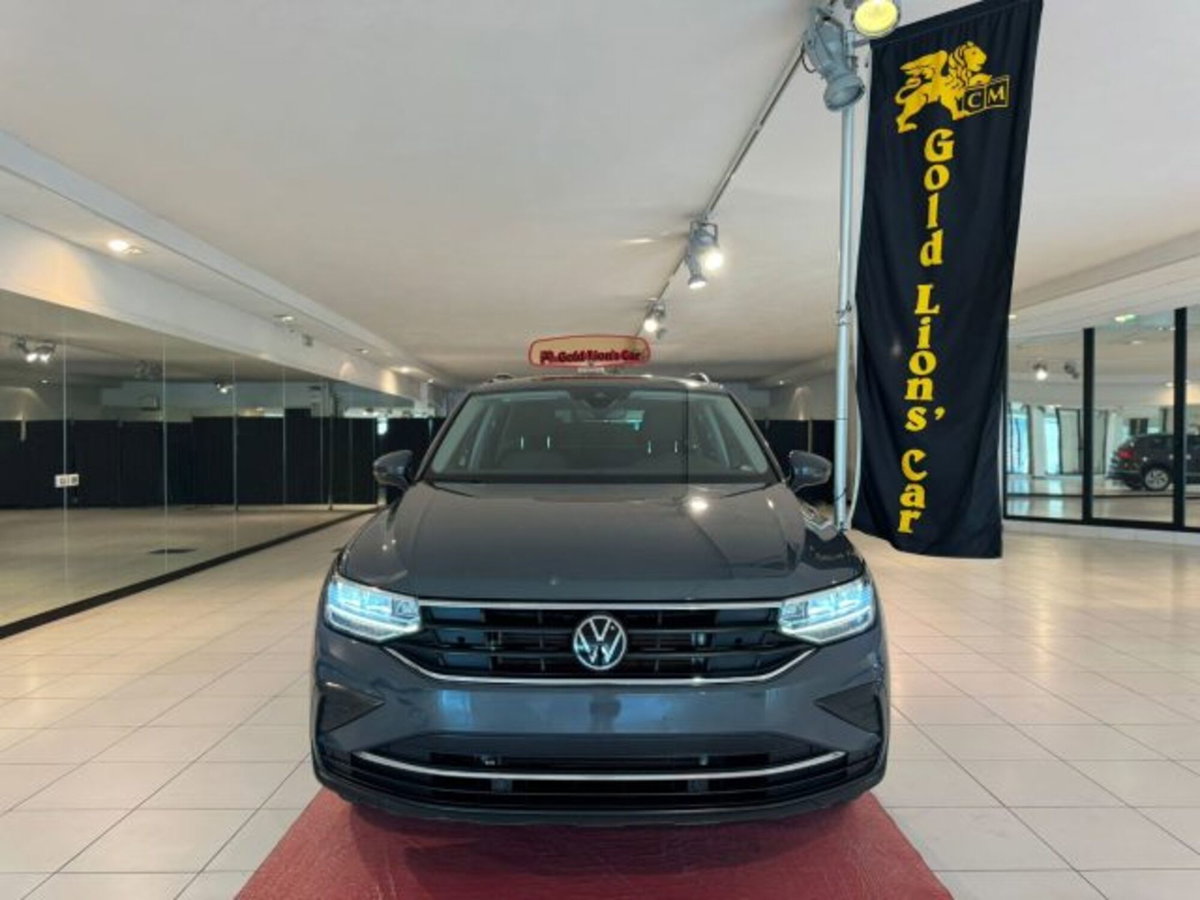 Volkswagen Tiguan Allspace 2.0 tdi R-Line 150cv dsg (2)