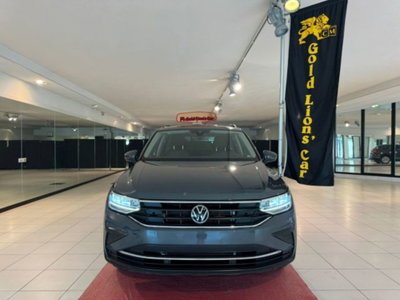 Volkswagen Tiguan Allspace 2.0 tdi R-Line 150cv dsg (2)