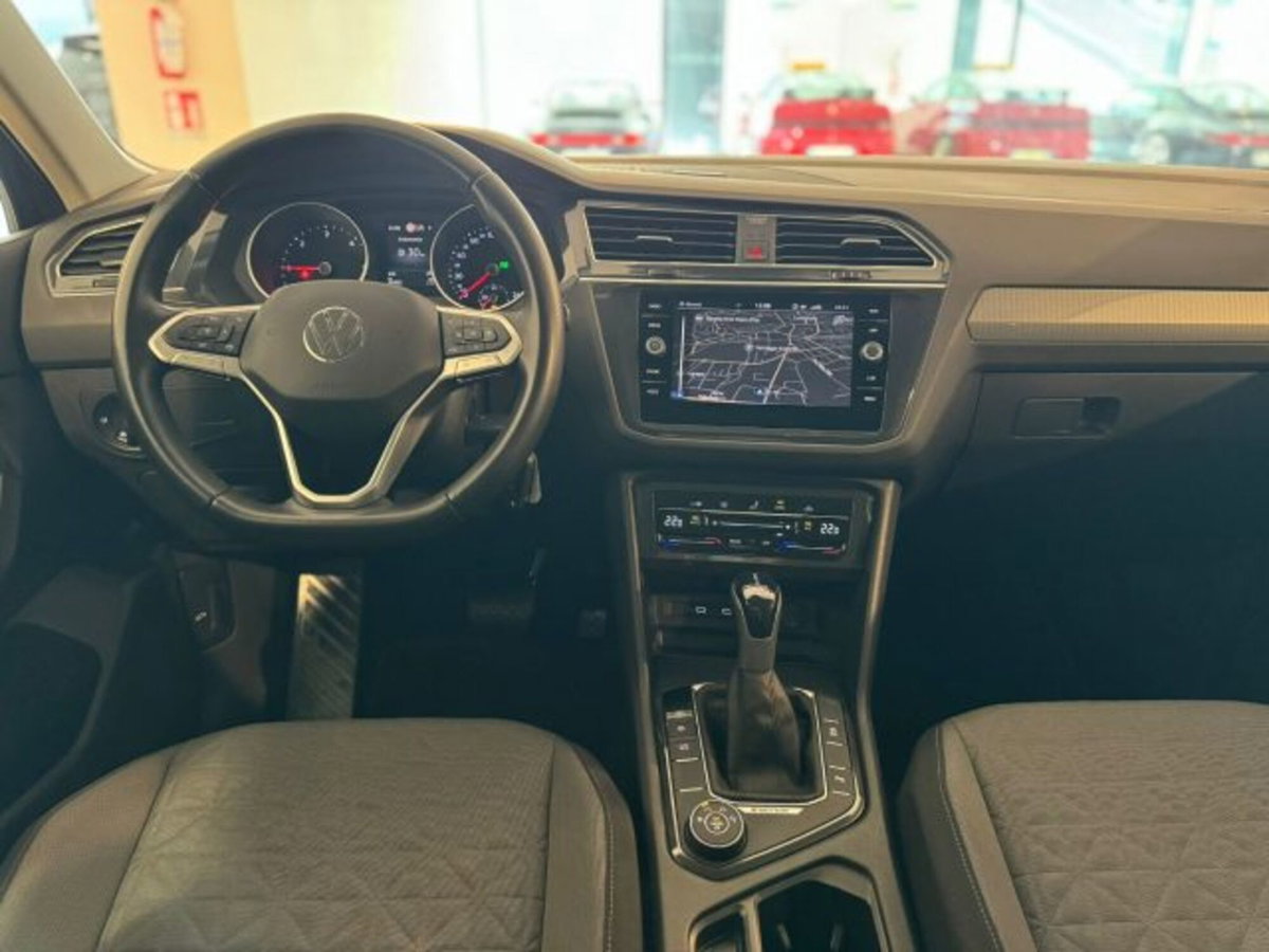 Volkswagen Tiguan Allspace 2.0 tdi R-Line 150cv dsg (9)
