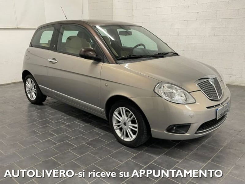 Lancia Ypsilon 1.2 69 CV Argento