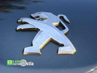 Peugeot 208 82 5 porte Allure usata