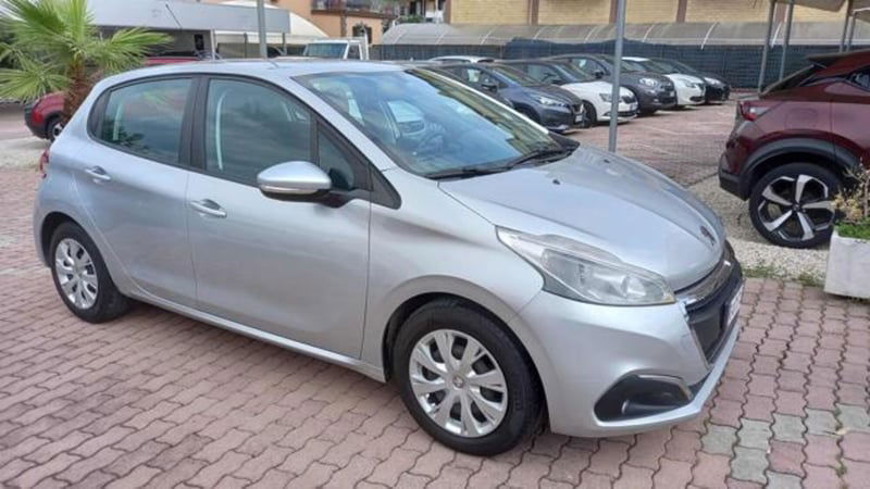 Peugeot 208 75 5 porte Van