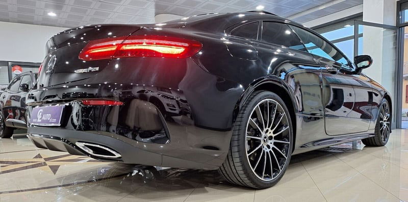 Mercedes-Benz Classe E Coupé 220 d Auto Premium Plus