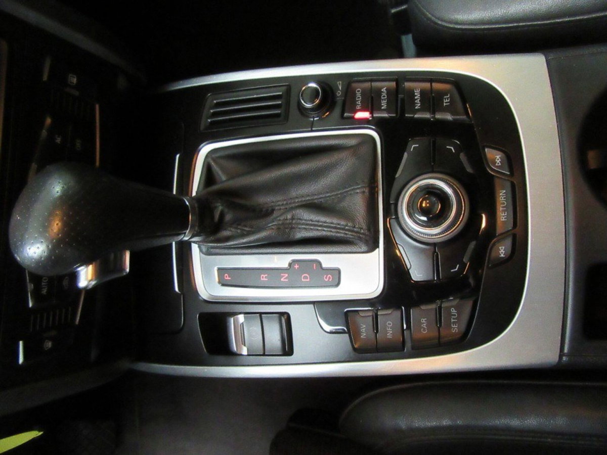 Audi A4 Avant 3.0 V6 TDI F.AP. quattro (2)