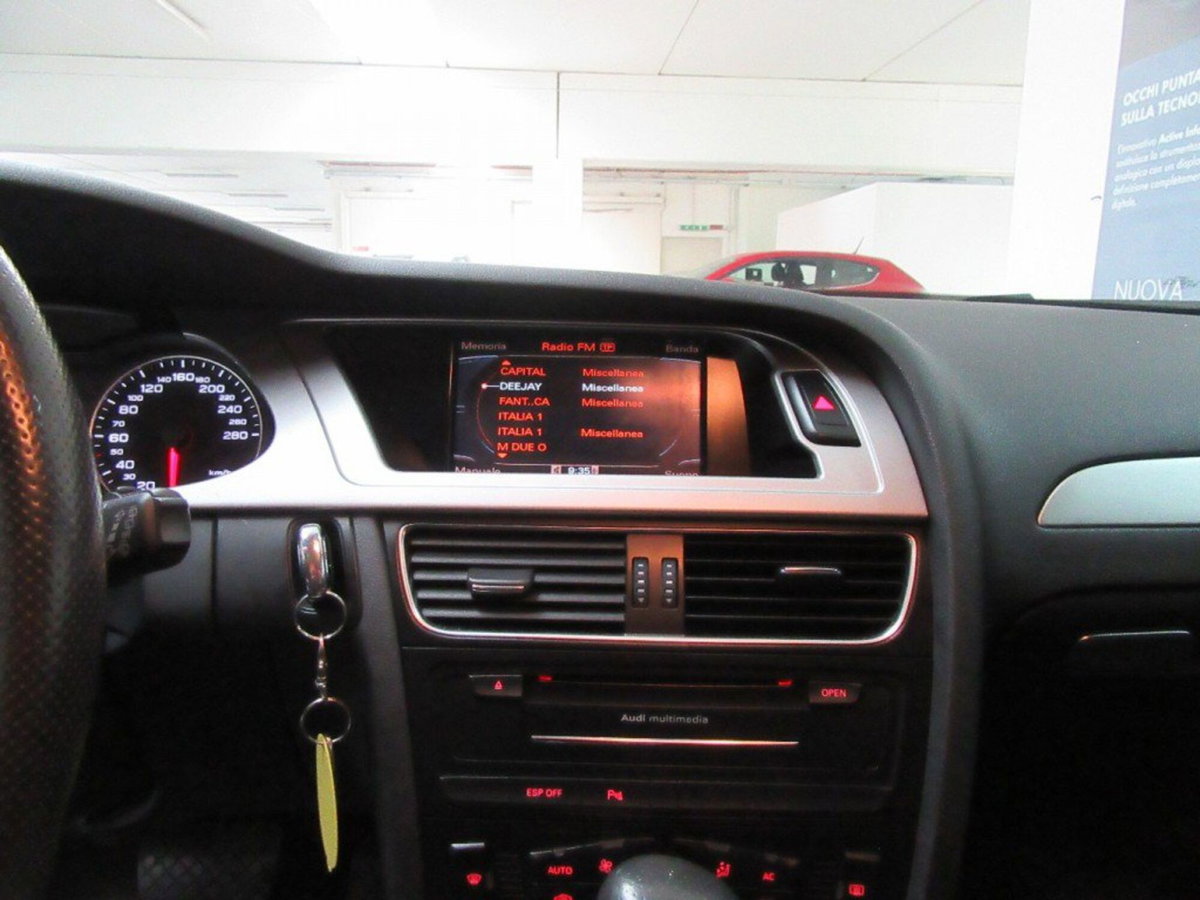 Audi A4 Avant 3.0 V6 TDI F.AP. quattro (3)