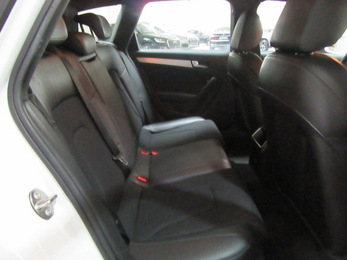 Audi A4 Avant 3.0 V6 TDI F.AP. quattro (4)