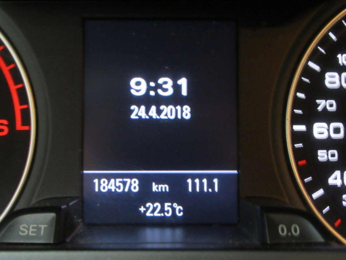 Audi A4 Avant 3.0 V6 TDI F.AP. quattro (5)