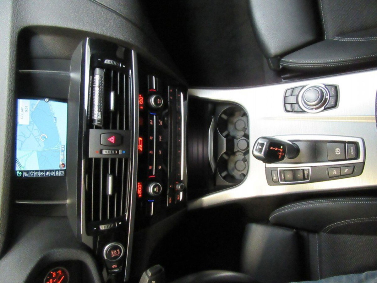 BMW X4 xDrive20d Msport (2)