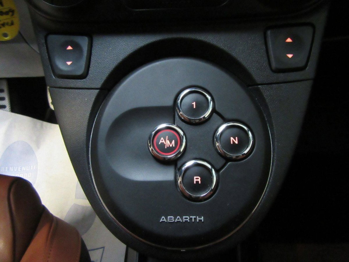 Abarth 595 595 1.4 Turbo T-Jet 165 CV Turismo (4)