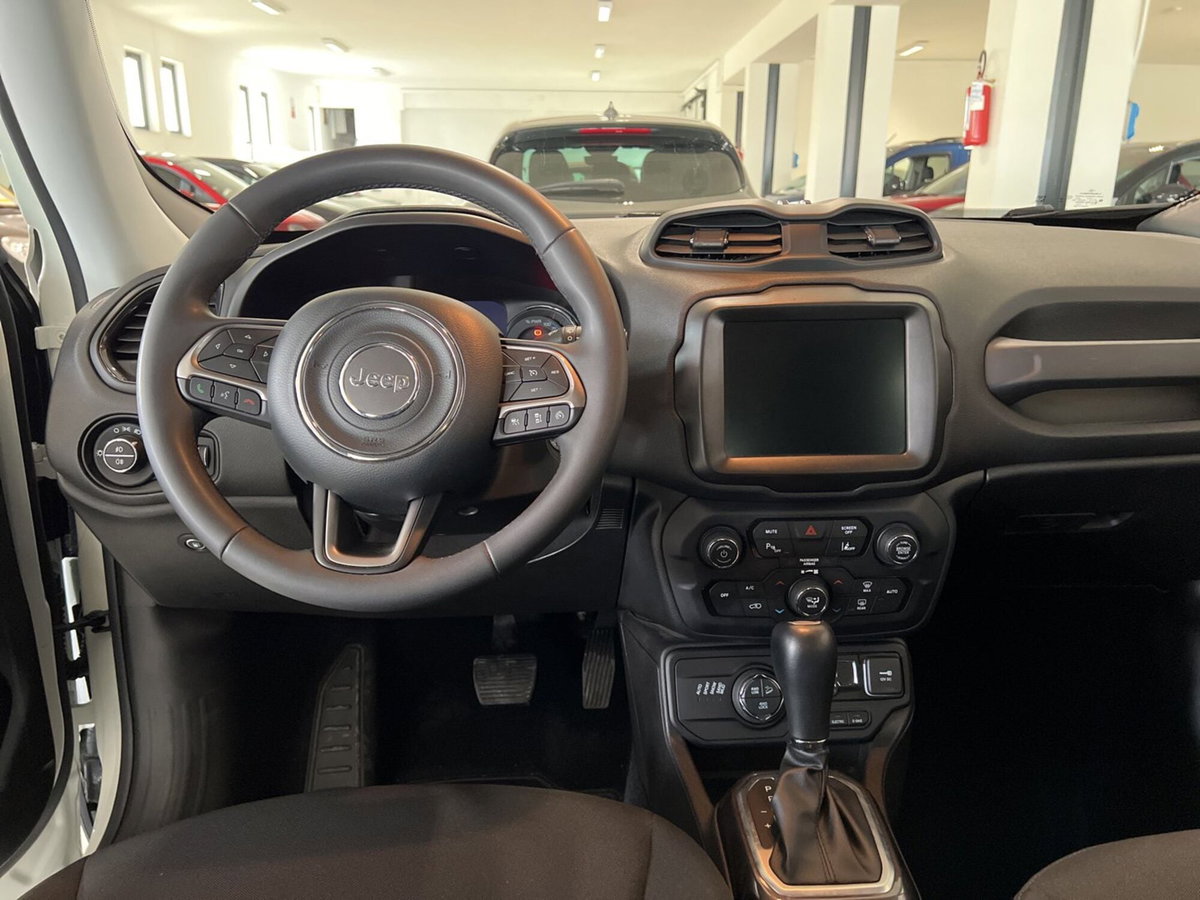 Jeep Renegade 1.3 T4 190CV PHEV 4xe AT6 Limited (8)