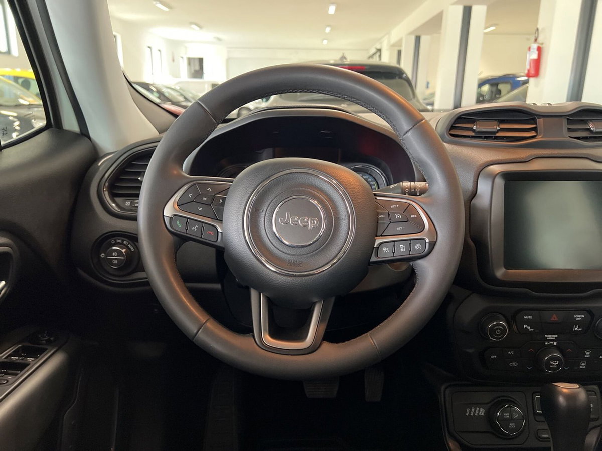 Jeep Renegade 1.3 T4 190CV PHEV 4xe AT6 Limited (9)