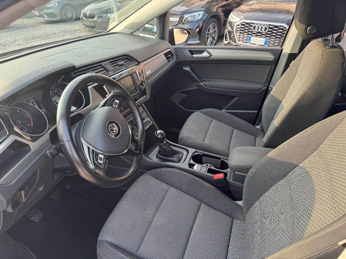 Volkswagen Touran 1.6 TDI DPF Comfortline BMT (11)