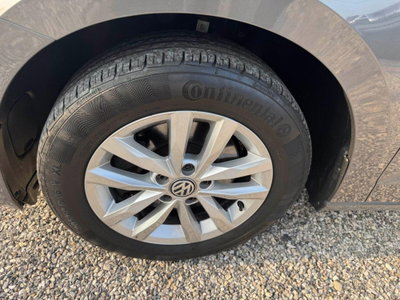 Volkswagen Touran 1.6 TDI DPF Comfortline BMT (18)
