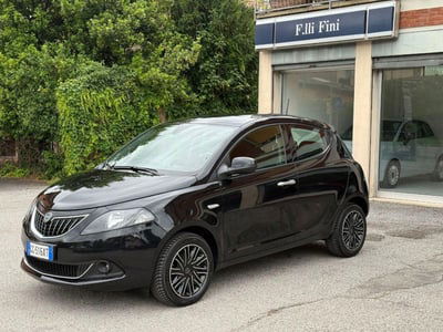 Lancia Ypsilon 1.0 FireFly 5 porte S&S Hybrid Gold Plus usata