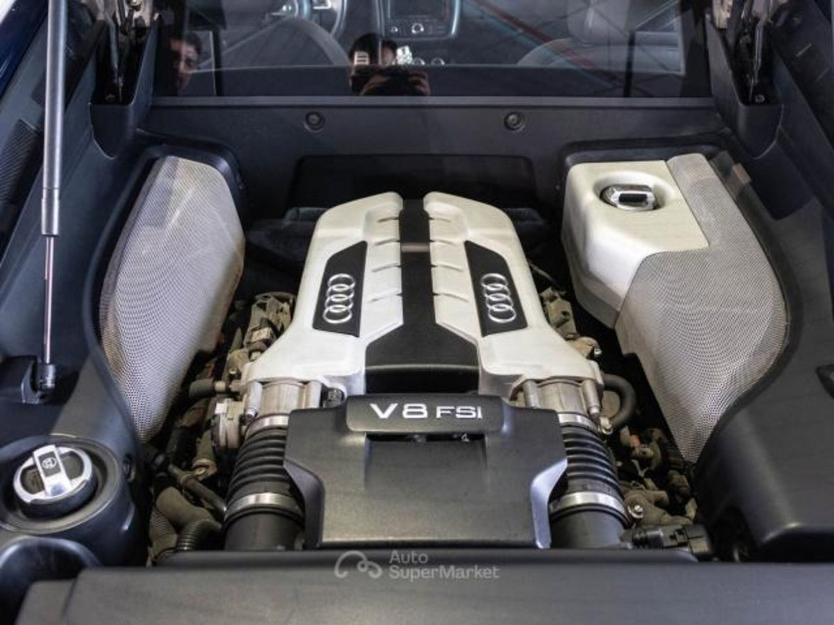 Audi R8 Coupé 4.2 V8 FSI quattro (15)