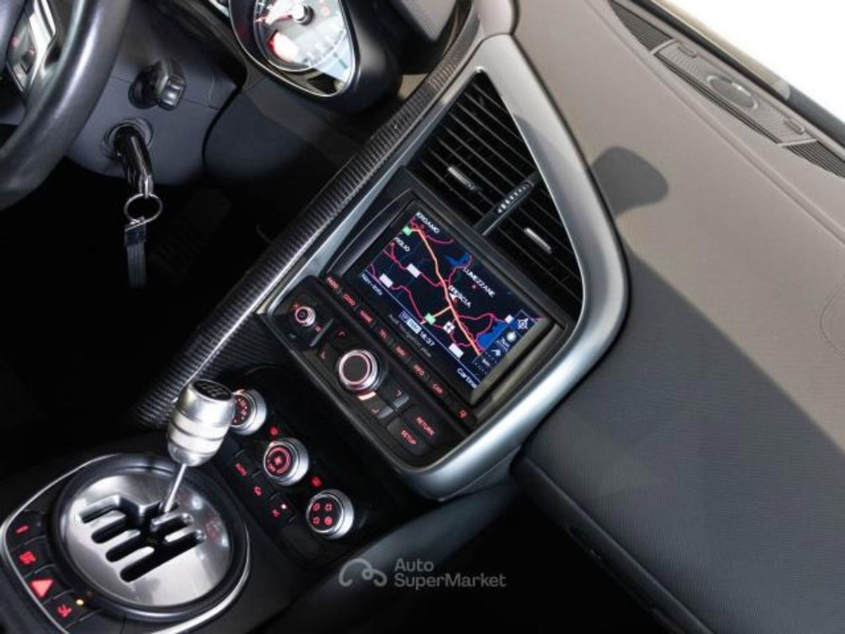 Audi R8 Coupé 4.2 V8 FSI quattro (16)