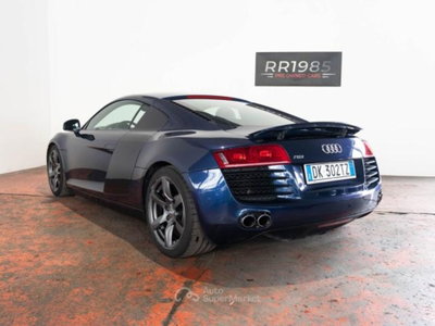 Audi R8 Coupé 4.2 V8 FSI quattro (3)