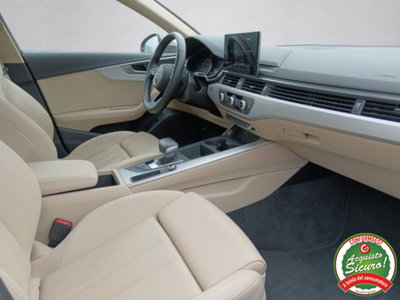 Audi A4 Avant 30 TDI/136 CV S tronic Business Advanced (14)