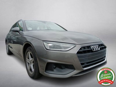 Audi A4 Avant 30 TDI/136 CV S tronic Business Advanced (2)