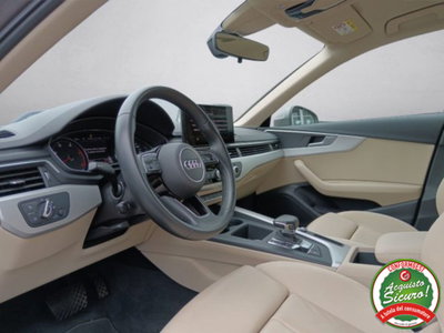 Audi A4 Avant 30 TDI/136 CV S tronic Business Advanced (5)