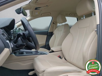 Audi A4 Avant 30 TDI/136 CV S tronic Business Advanced (6)