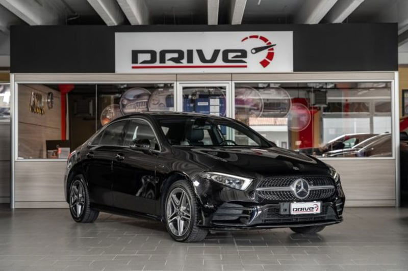 Mercedes-Benz Classe A Sedan 250 e Automatic EQ-Power 4p. Premium