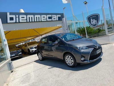 Toyota Yaris 1.3 5 porte Lounge usata