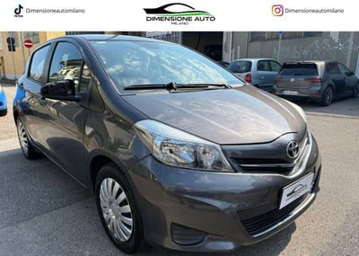 Toyota Yaris 1.0 5 porte Lounge usata