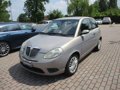 Lancia Ypsilon 1.2 New Oro usata