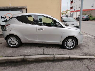 Lancia Ypsilon 1.2 69 CV 5 porte Gold usata