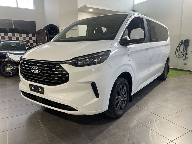 Ford Tourneo Custom 320 2.0 EcoBlue 150CV PL Titanium