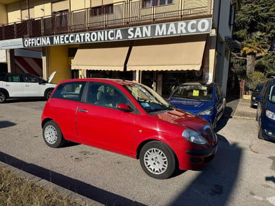 Lancia Ypsilon Argento usata