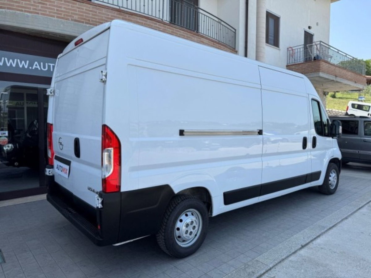 Opel Movano Furgone Heavy 35 L3H2 2.2 diesel 140cv S&S auto (9)