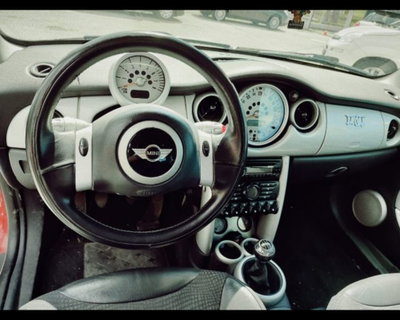 MINI Mini 1.6 16V Cooper (12)