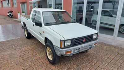Mitsubishi L200 2.5 TD 4WD Club Cab Pick-up usato