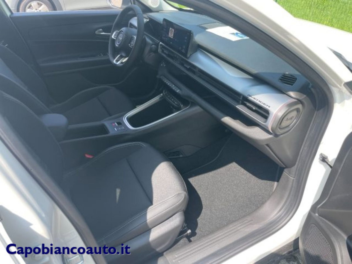Jeep Avenger 1.2 turbo Summit fwd 100cv (11)