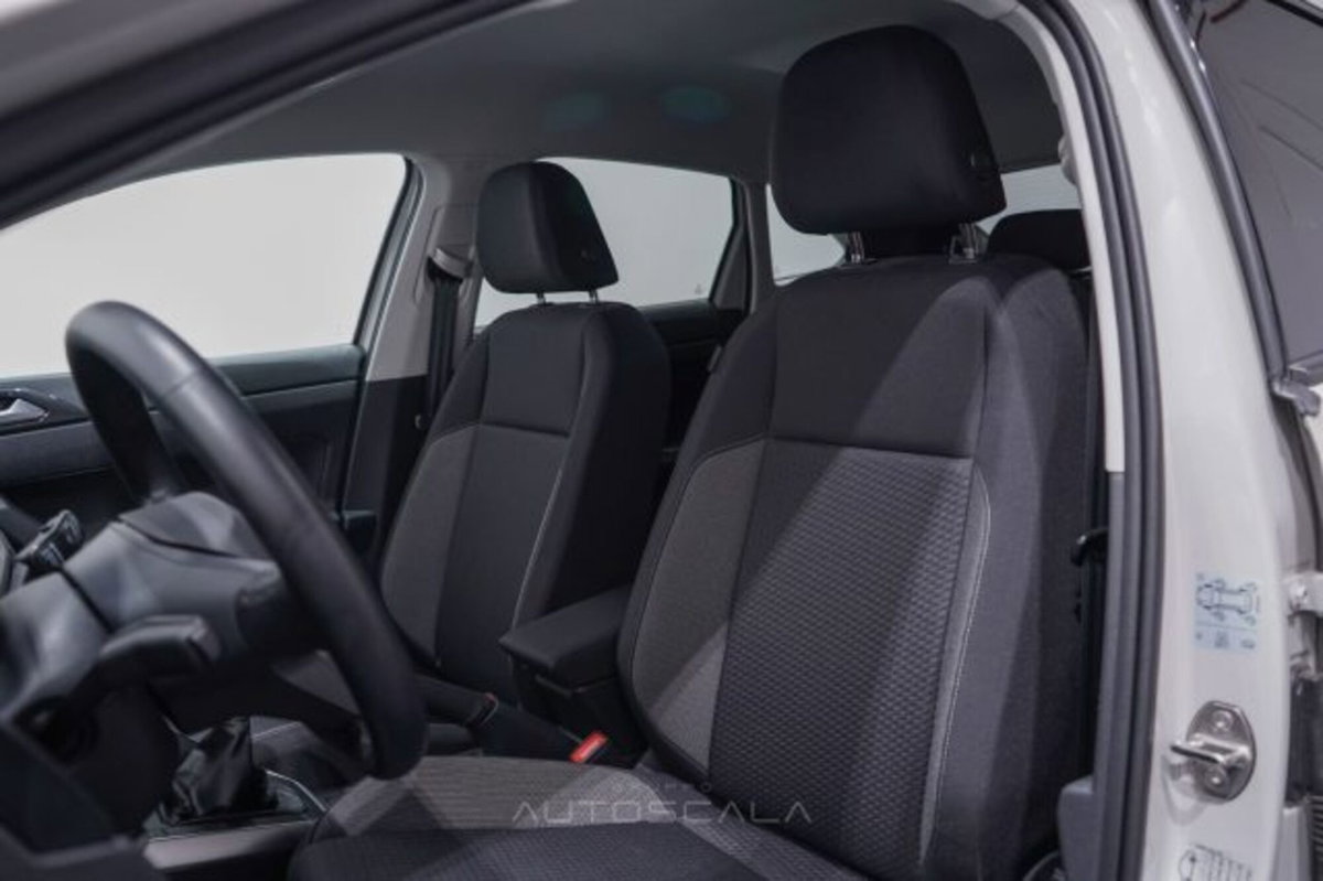 Volkswagen Taigo 1.0 TSI 110 CV DSG Life (12)