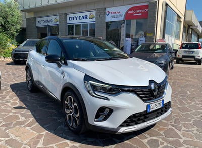 Renault Captur Blue dCi 95 CV Intens usata