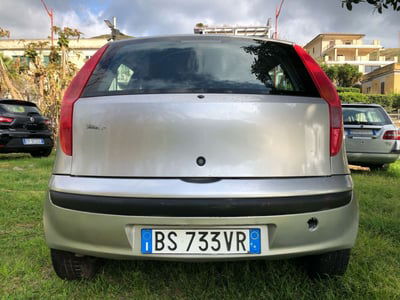 Fiat Punto 1.2i 16V cat 5 porte ELX usata