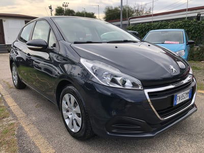 Peugeot 208 82 5 porte Active usata