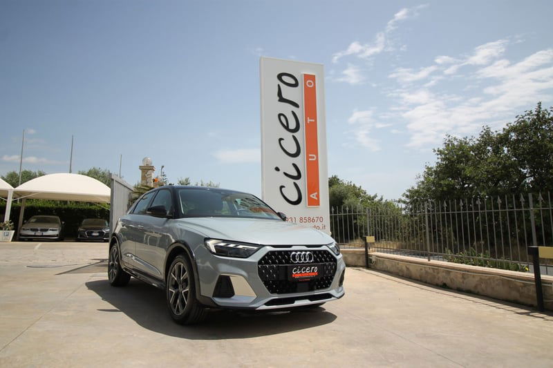 Audi A1 allstreet allstreet 30 TFSI S tronic Identity Contrast