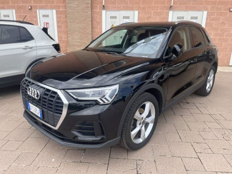 Audi Q3 35 TDI quattro S tronic Business